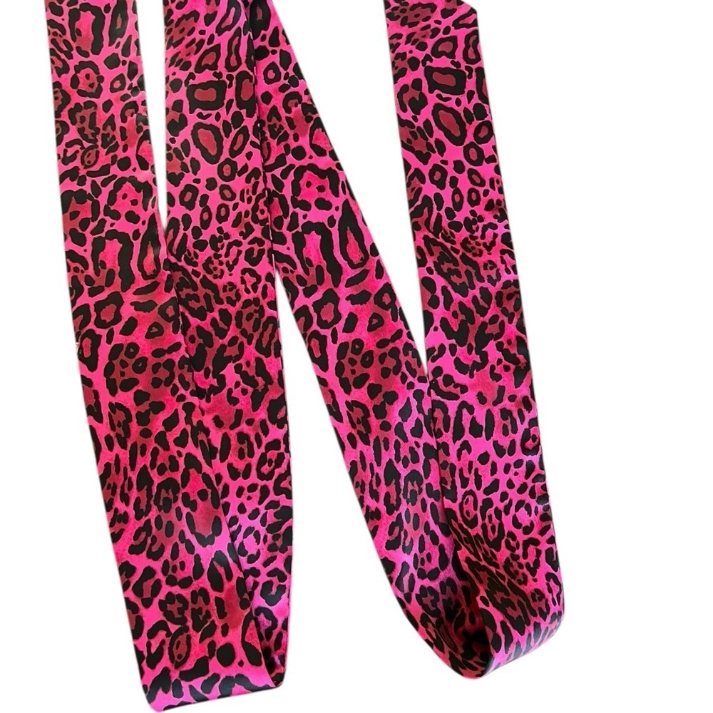 Black Label Pink Leopard Print Robe - Picture 8 of 14
